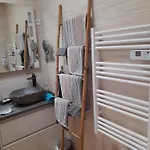 Chambre, Mer Et Foret ホームステイ