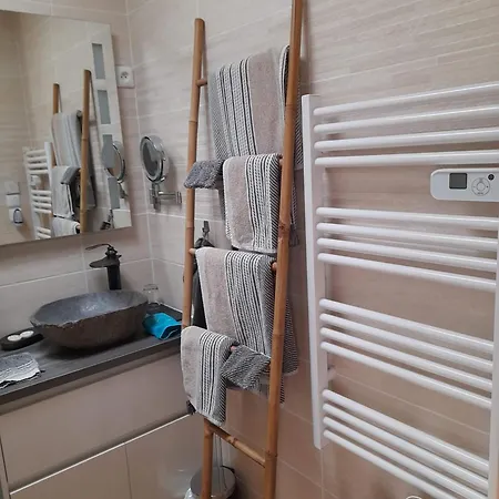 Chambre, Et Foret Ubytování v soukromí